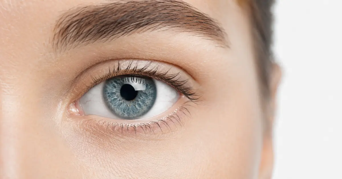 Close-up macro photograph of a human eye — choosing a cataract surgeon in Los Angeles